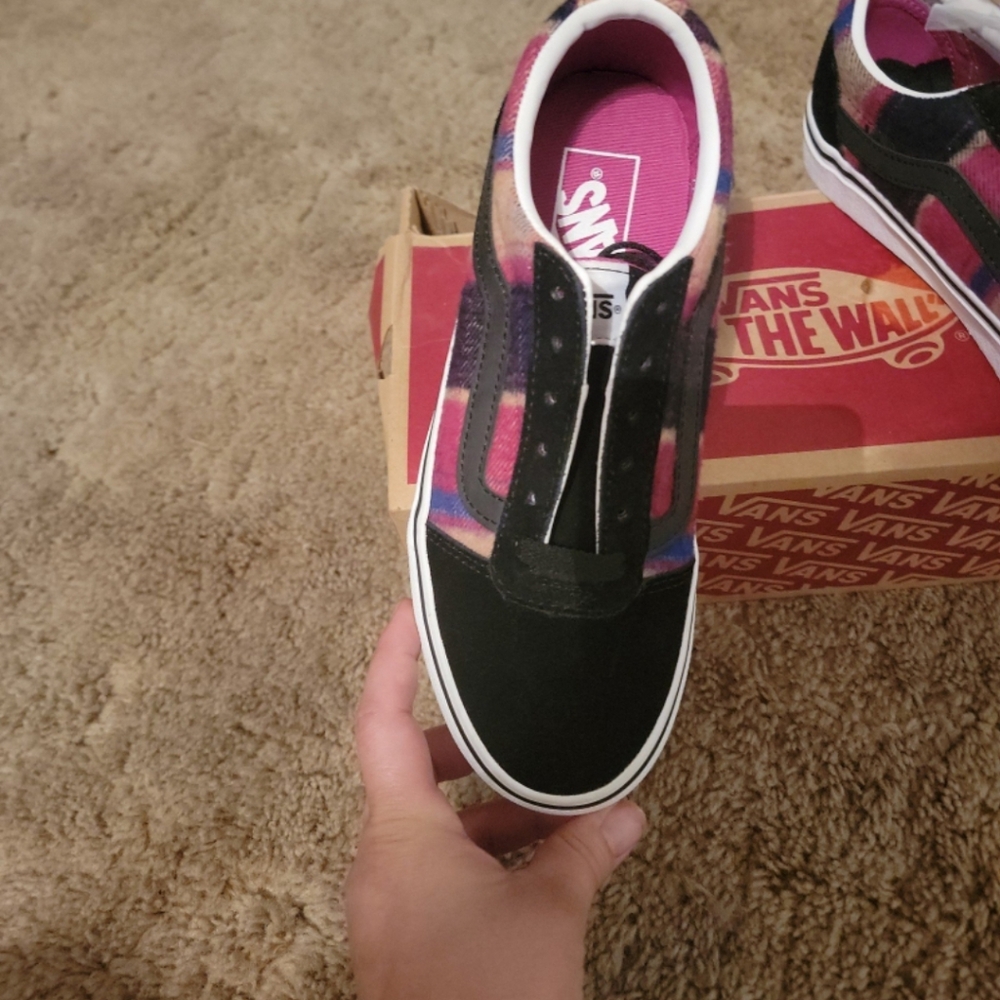 Vans - Picture 4 of 8